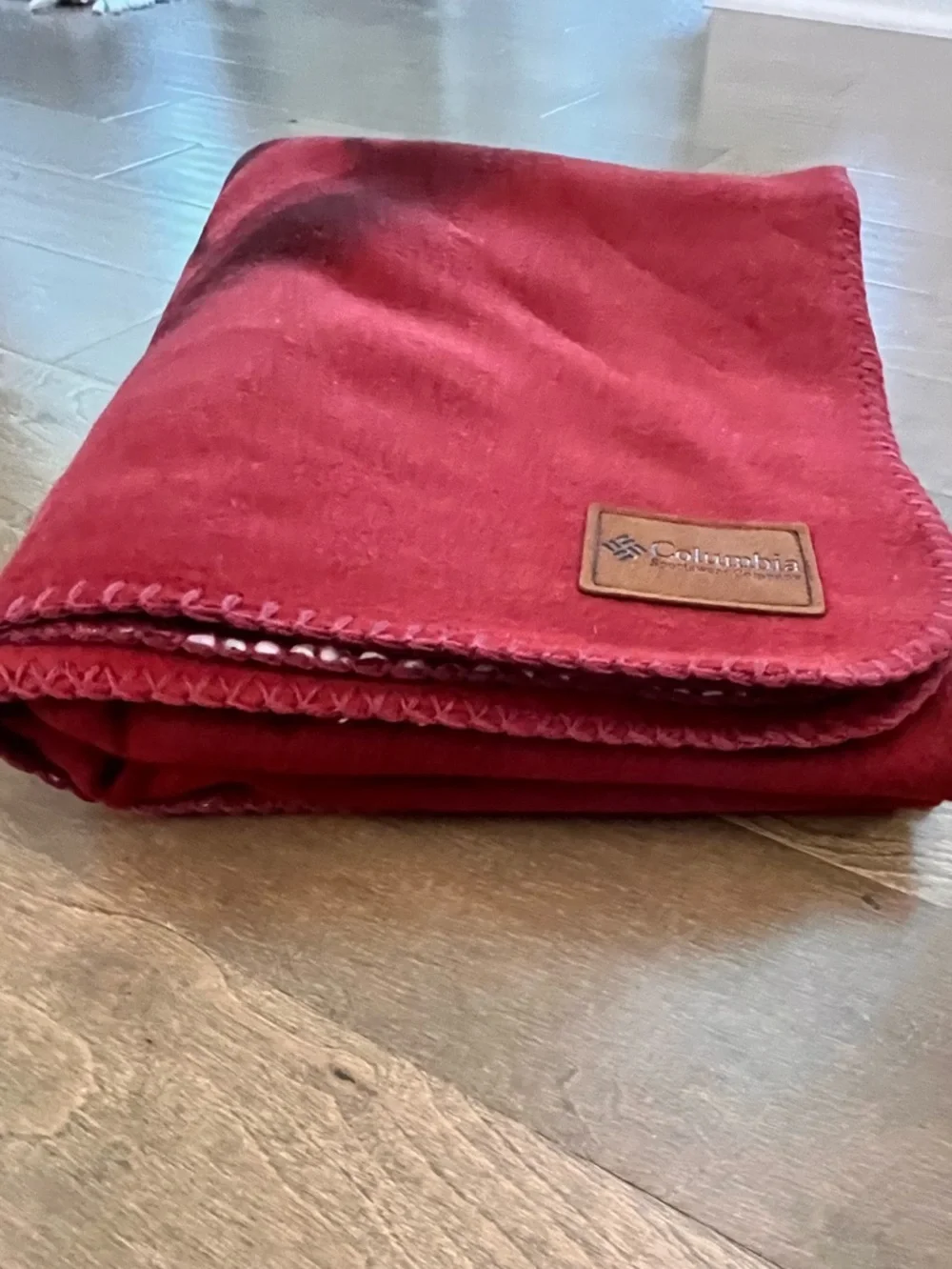 Columbia: Throw / Travel Blanket 59” x 50” Dark Red w/ Outdoor - Wildlife Scenes